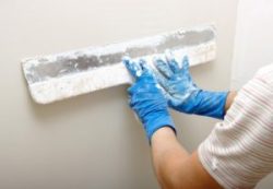 Шпатлевание стен под покраску слоем до 3мм (в 3–4слоя)